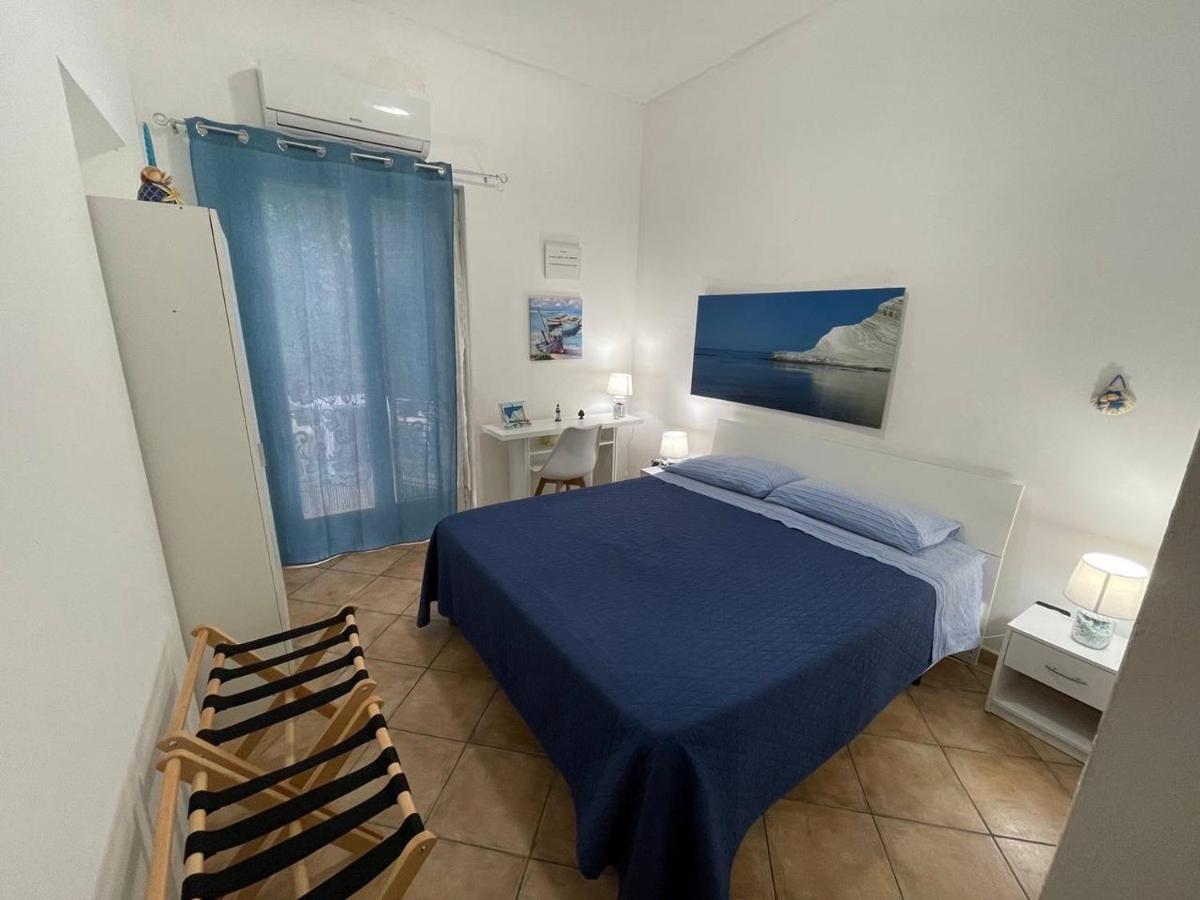 Couette-café Scala Dei Turchi Beach
