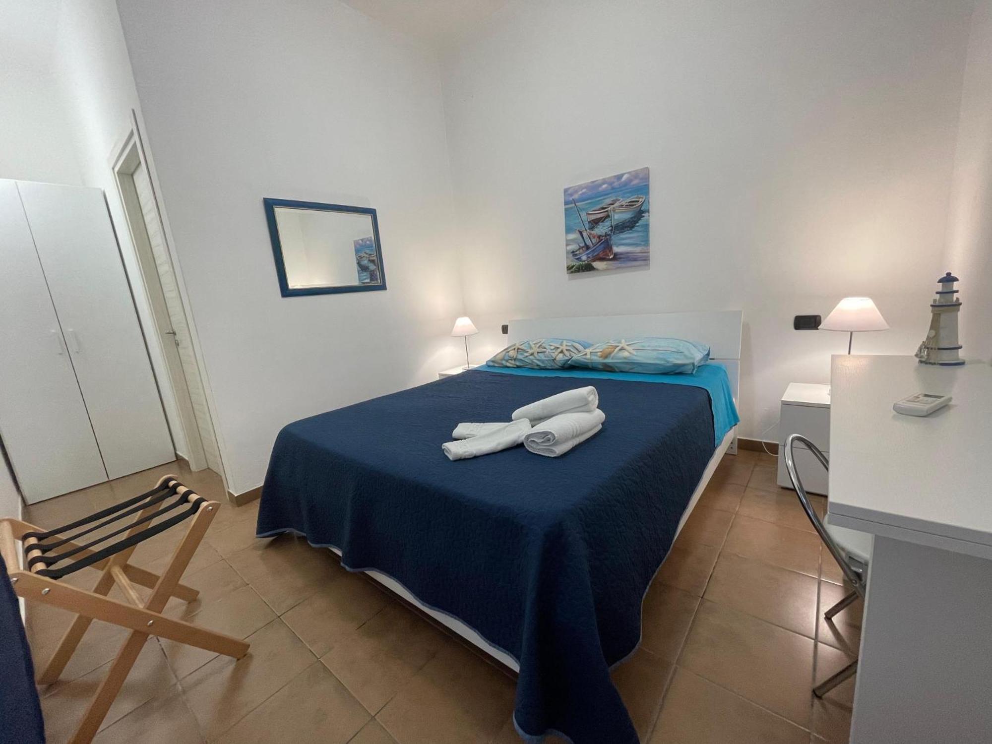 Couette-café Scala Dei Turchi Beach *
